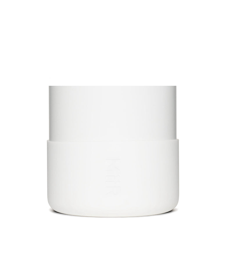 silicone-boot-w8 Silicone_Boot_32oz_42oz_White_Studio_0821_On_Bottle_7c7df284-5bee-4f24-a031-14b02db7328f__SLB1PN34001.jpg