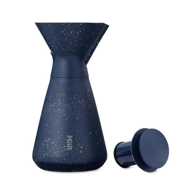 new-standard-carafe-s7 WebPDP-33oz_New_Standard_Carafe_Tidal_Blue_Speckle_Studio__CAR1SVOS225_Front_Lid_Staged.jpg