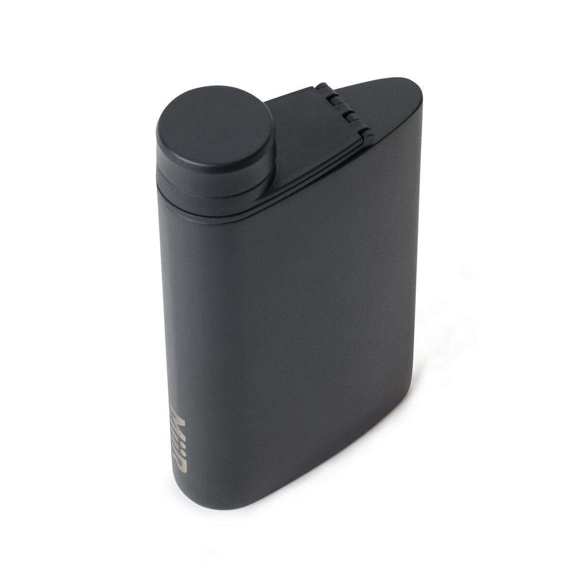 aero-flask-w9 WebPDP-Flask_Black_Studio_1022_45Deg_Closed__FLK1SSOS002.jpg